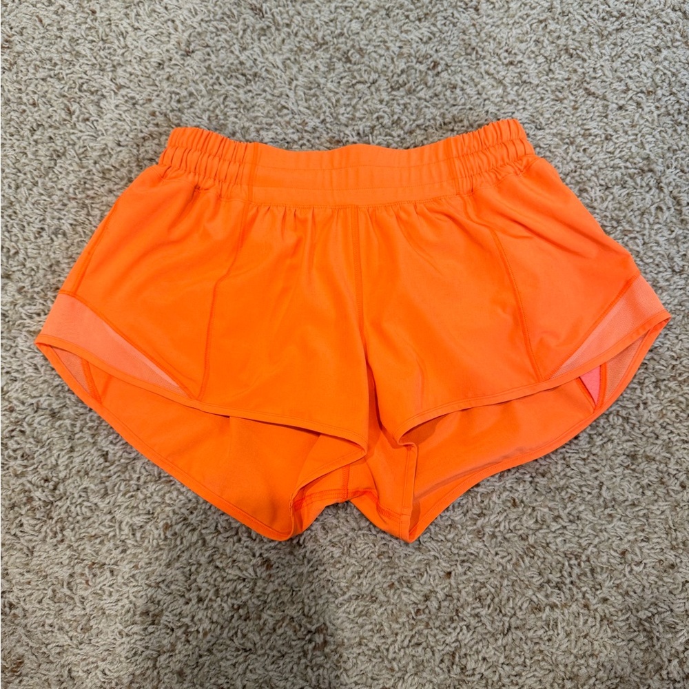 Lululemon Hotty Hot 2.5” Shorts